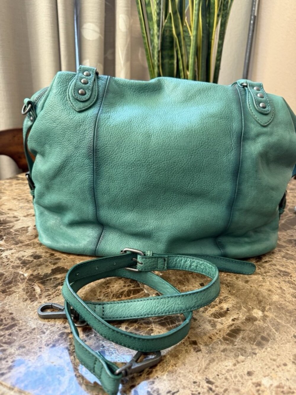 Free People We The Free Emerson Tote Bag Wash Greenery Leather NWT - Picture 6 of 11